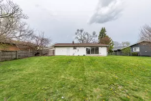 2625 Varonen Ave, Waukegan, IL 60087 - Photo 27