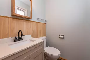 2625 Varonen Ave, Waukegan, IL 60087 - Photo 17