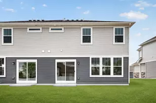 4237 Meadowridge Rd, Woodstock, IL 60098 - Photo 3