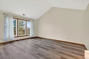 3431 Lake Side Cir, Joliet, IL 60431 - Photo 11