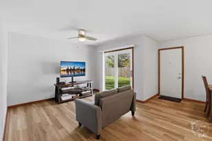 545 N Monroe Ave, Bradley, IL 60915 - Photo 11