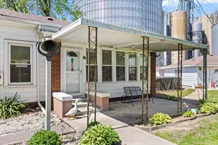 303 E 4th St, Long Point, IL 61333 - Photo 5