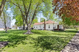303 E 4th St, Long Point, IL 61333 - Photo 7