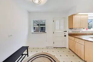 325 Dodge Ave, Evanston, IL 60202 - Photo 15
