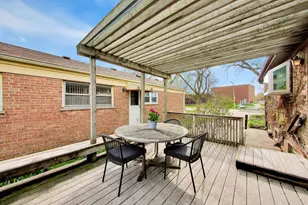 325 Dodge Ave, Evanston, IL 60202 - Photo 39