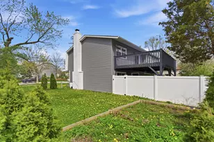 1065 N Smith St, Palatine, IL 60067 - Photo 29