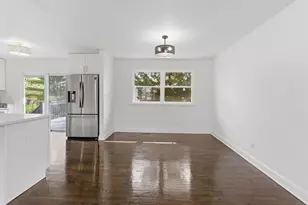 1065 N Smith St, Palatine, IL 60067 - Photo 7