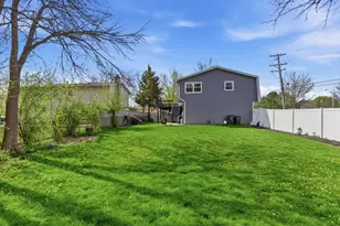 1065 N Smith St, Palatine, IL 60067 - Photo 39