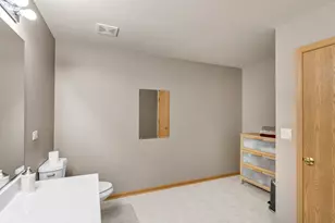 422 Westport Dr, Pingree Grove, IL 60140 - Photo 21