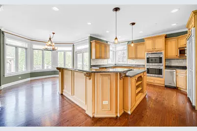 3N777 Walt Whitman Road, Saint Charles, IL 60175 - Photo 5