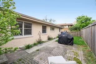 5301 Howard Ave, Western Springs, IL 60558 - Photo 15