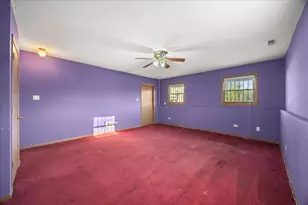 931 Miller Pl, Phoenix, IL 60426 - Photo 15