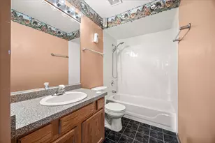 931 Miller Pl, Phoenix, IL 60426 - Photo 13