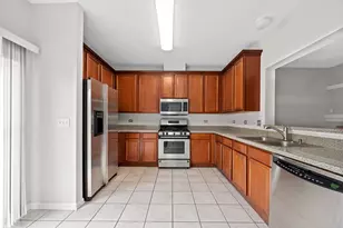 2169 W Concord Ln, Addison, IL 60101 - Photo 9
