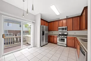 2169 W Concord Ln, Addison, IL 60101 - Photo 7