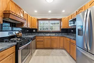 424 Assembly Dr, Bolingbrook, IL 60440 - Photo 19