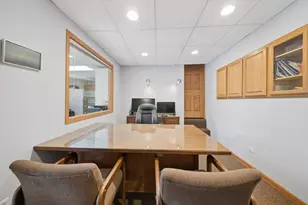 143 S Liberty St, Elgin, IL 60120 - Photo 17