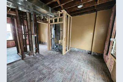 11420-22 S Champlain Avenue, Chicago, IL 60628 - Photo 3