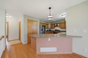 307 Portage Ln, Dixon, IL 61021 - Photo 9