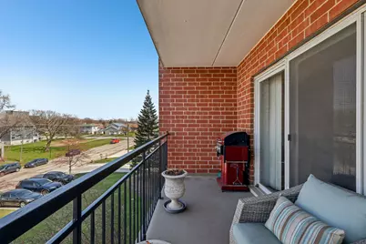 5555 N Cumberland Avenue #413, Chicago, IL 60656 - Photo 17