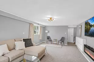 135 Westwood Dr, Park Forest, IL 60466 - Photo 17