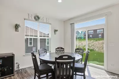1127 Williamsbury Drive, Crystal Lake, IL 60012 - Photo 11