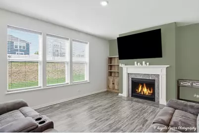 1127 Williamsbury Drive, Crystal Lake, IL 60012 - Photo 7