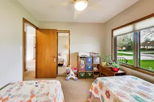 1036 Clark Ln, Des Plaines, IL 60016 - Photo 19