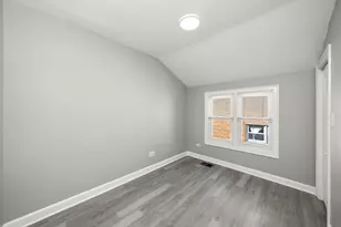 6040 W 79th St, Burbank, IL 60459 - Photo 19