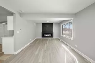 6040 W 79th St, Burbank, IL 60459 - Photo 11