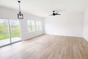 20912 Barker St, Lynwood, IL 60411 - Photo 5