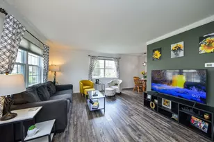 1554 Timber Trl, Wheaton, IL 60189 - Photo 3