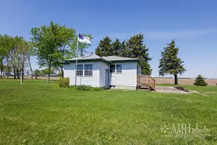 3743 S 8500E Rd, Saint Anne, IL 60964 - Photo 31