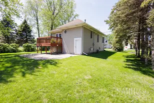 3743 S 8500E Rd, Saint Anne, IL 60964 - Photo 3
