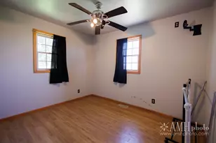 3743 S 8500E Rd, Saint Anne, IL 60964 - Photo 37