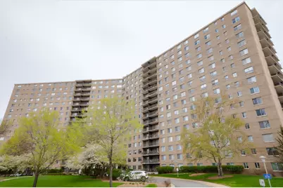 7033 N Kedzie Avenue #1408, Chicago, IL 60645 - Photo 1