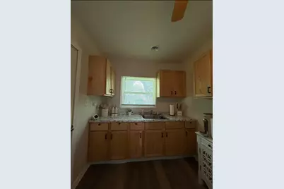 18 N Jefferson Avenue, Amboy, IL 61310 - Photo 9