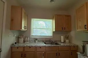 18 N Jefferson Ave, Amboy, IL 61310 - Photo 9