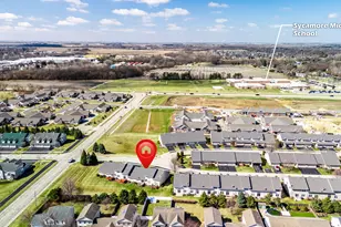 1064 Rose Dr, Sycamore, IL 60178 - Photo 5