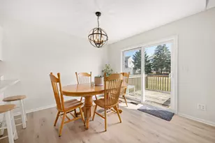 1064 Rose Dr, Sycamore, IL 60178 - Photo 9