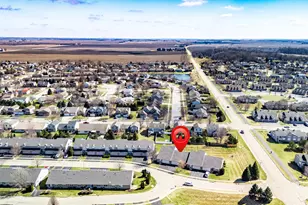 1064 Rose Dr, Sycamore, IL 60178 - Photo 3