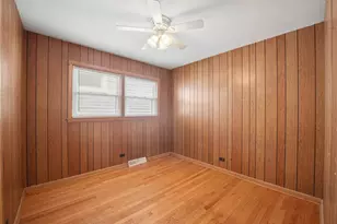 4457 W Leland Ave, Chicago, IL 60630 - Photo 11