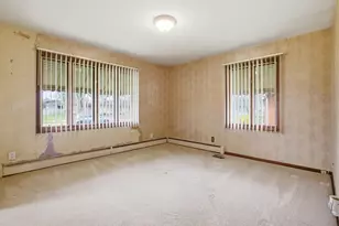 422 Miller St, Beecher, IL 60401 - Photo 7