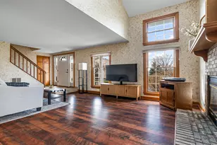 220 Whitewood Dr, Streamwood, IL 60107 - Photo 3