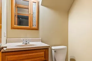 220 Whitewood Dr, Streamwood, IL 60107 - Photo 9