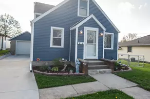 813 S Jefferson Ave, Dixon, IL 61021 - Photo 5
