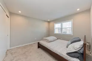 856 E Capri Dr, Palatine, IL 60074 - Photo 9