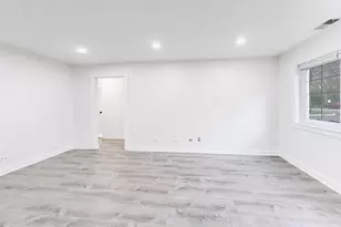 6882 W Touhy Ave, Niles, IL 60714 - Photo 5