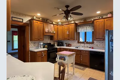 222 N Maple Street, Herscher, IL 60941 - Photo 9