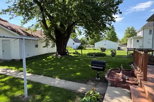 222 N Maple St, Herscher, IL 60941 - Photo 25
